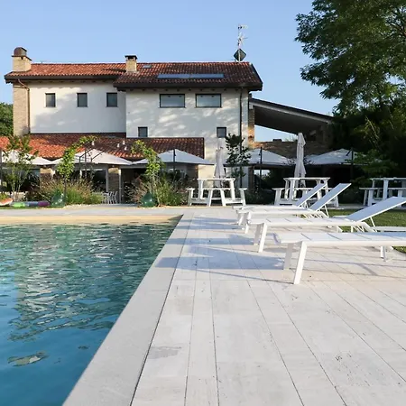 La Corte Dei Vizi 4*