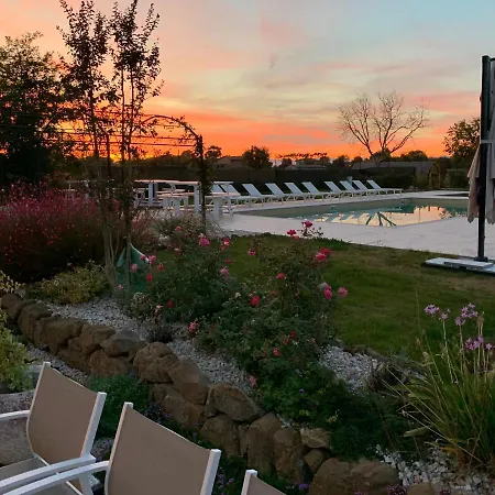 ベッド・アンド・ブレックファスト La Corte Dei Vizi